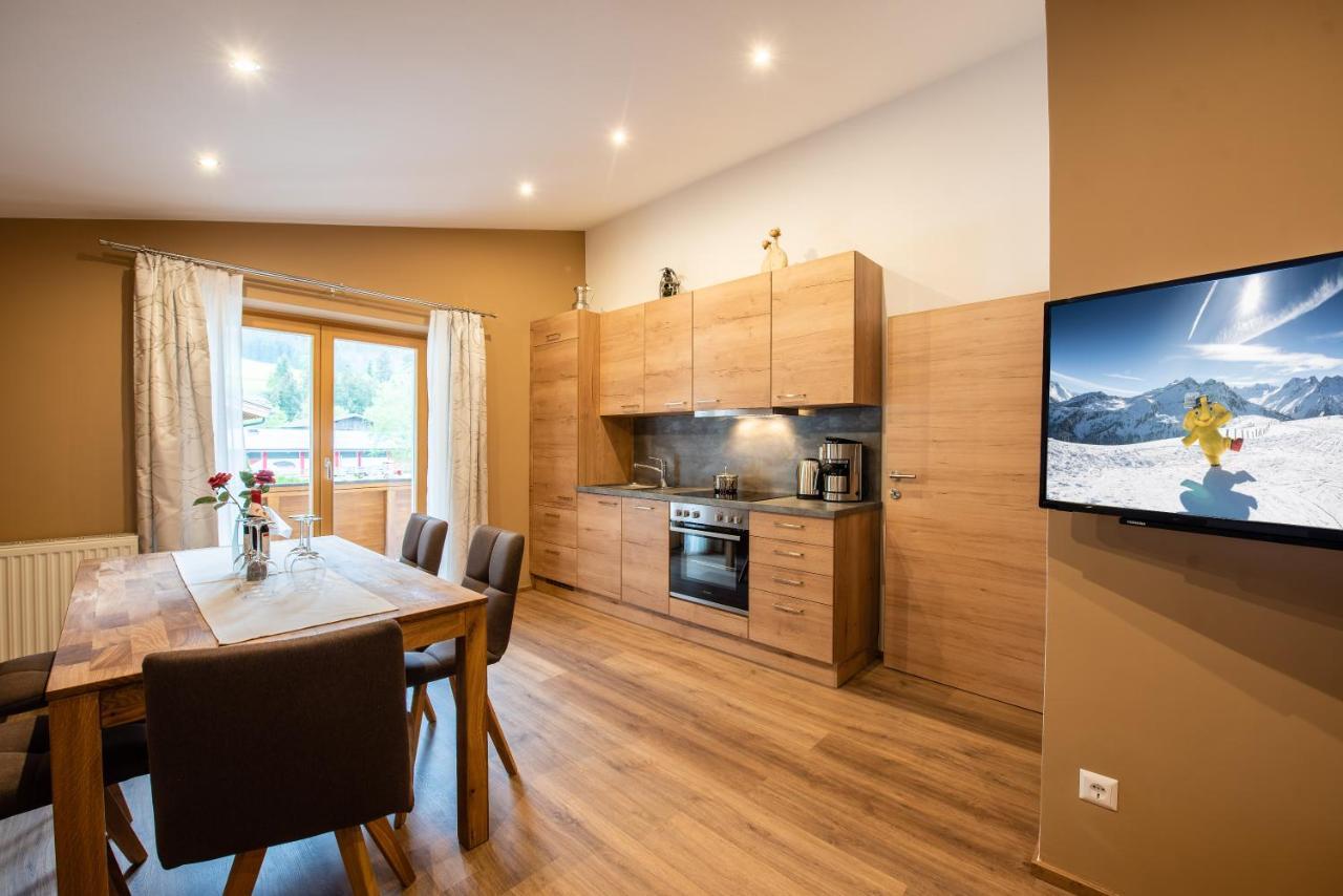 Apartment Zwoelferblick Vorderkrimml Buitenkant foto